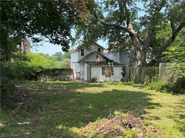 858 Forrest Drive, Akron, OH 44306