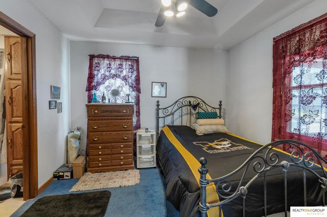 3933 X Street, Omaha, NE 68107