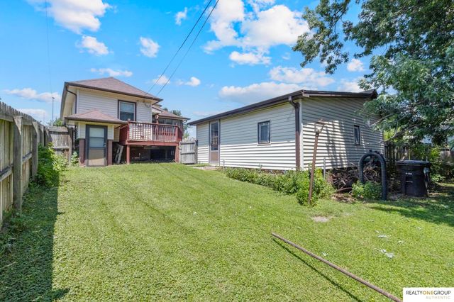 3933 X Street, Omaha, NE 68107