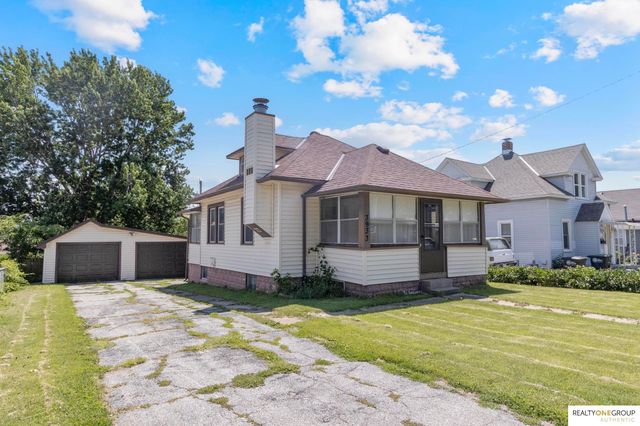 3933 X Street, Omaha, NE 68107