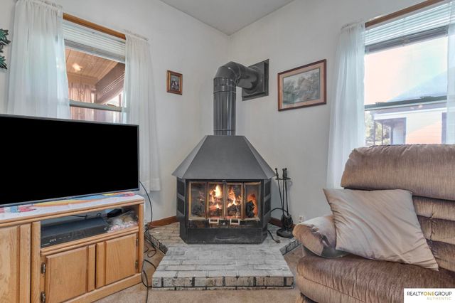 3933 X Street, Omaha, NE 68107