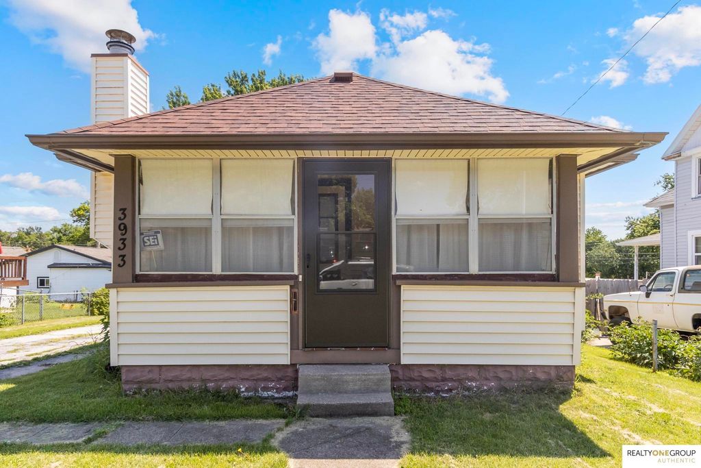 3933 X Street, Omaha, NE 68107