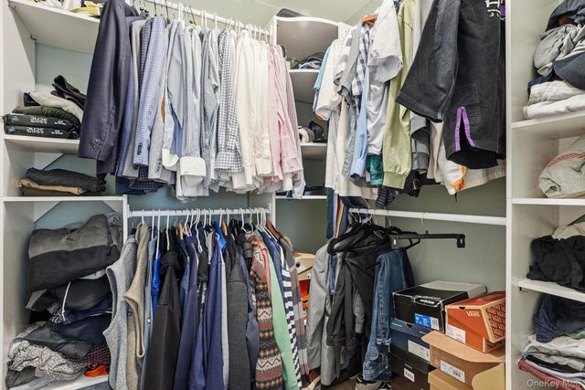 19 Lillian Road, Mahopac, NY 10541