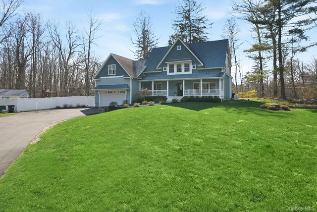 19 Lillian Road, Mahopac, NY 10541