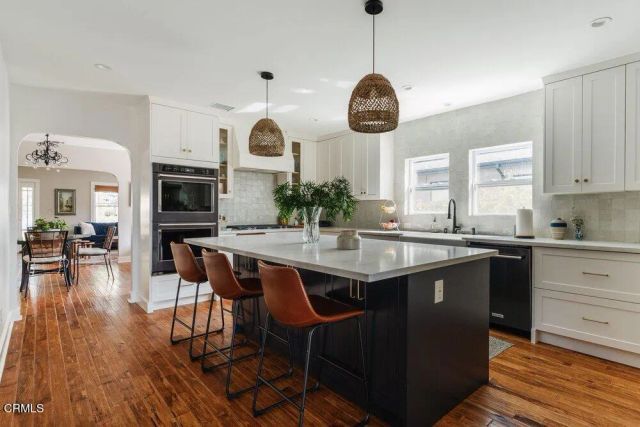 698 E Elizabeth Street, Pasadena, CA 91104