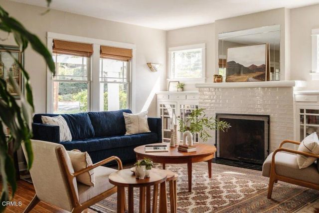 698 E Elizabeth Street, Pasadena, CA 91104