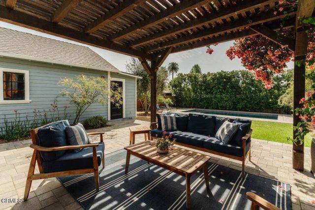 698 E Elizabeth Street, Pasadena, CA 91104