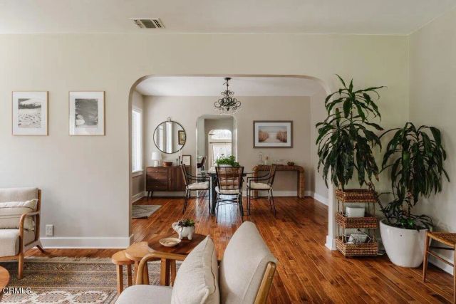 698 E Elizabeth Street, Pasadena, CA 91104