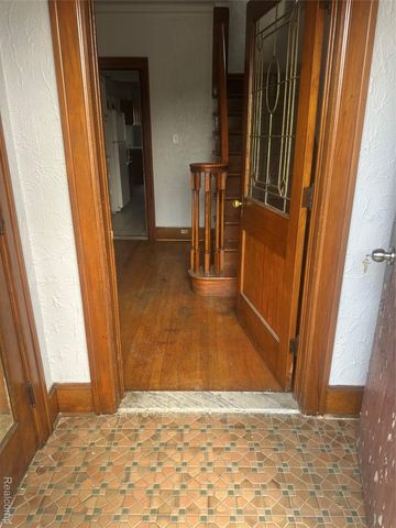 16554 Fairfield Street, Detroit, MI 48221