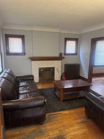 16554 Fairfield Street, Detroit, MI 48221