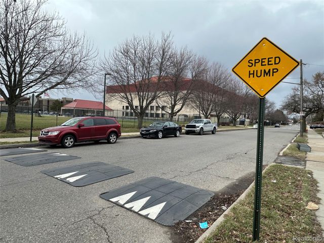 16554 Fairfield Street, Detroit, MI 48221