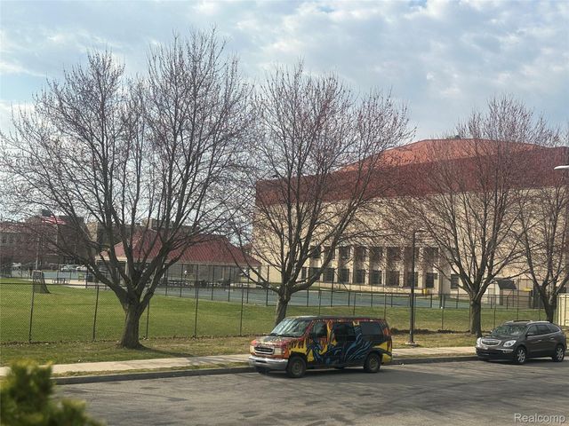 16554 Fairfield Street, Detroit, MI 48221