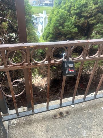 16554 Fairfield Street, Detroit, MI 48221