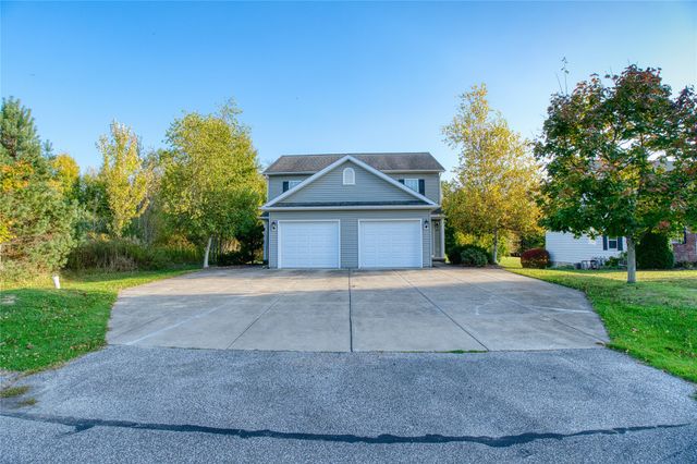 416-418 HILLCREST Drive, Edinboro, PA 16412