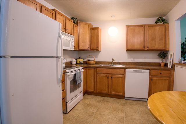 416-418 HILLCREST Drive, Edinboro, PA 16412