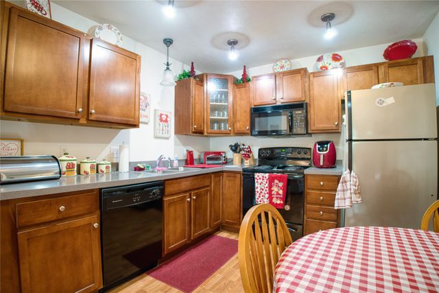 416-418 HILLCREST Drive, Edinboro, PA 16412