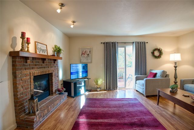 416-418 HILLCREST Drive, Edinboro, PA 16412