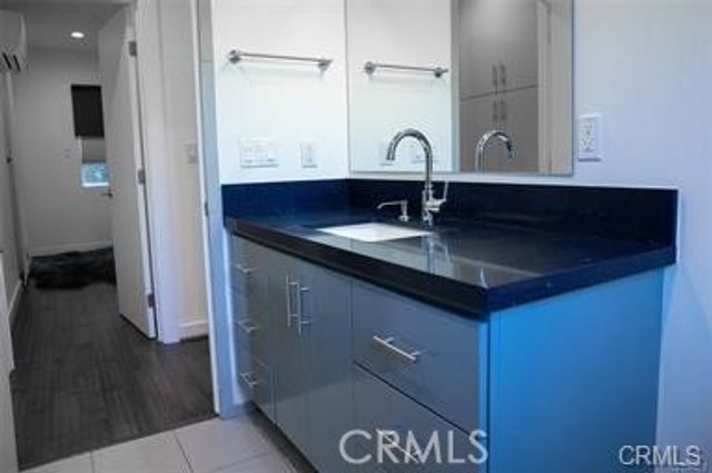 1834 9th, Santa Monica, CA 90404