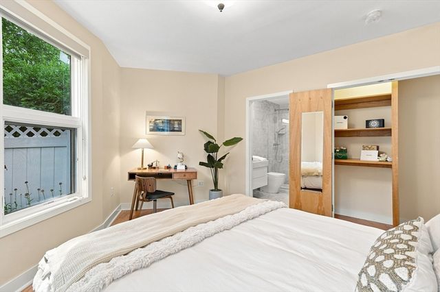 24 Bay State Rd 4, Cambridge, MA 02138