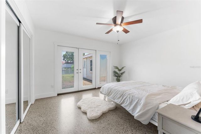 8720 HICKORYWOOD LANE, Tampa, FL 33615