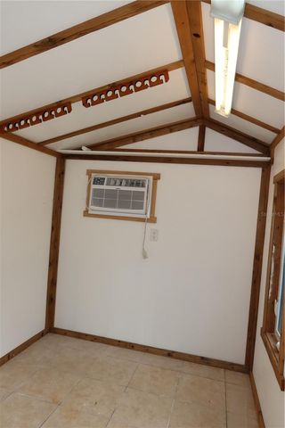 8720 HICKORYWOOD LANE, Tampa, FL 33615