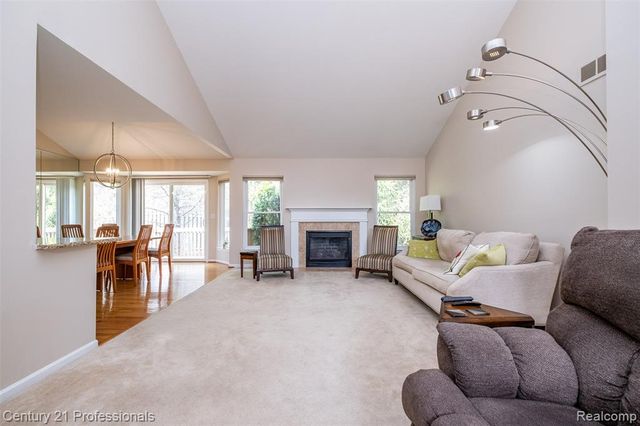 3901 Arbor Drive, Auburn Hills, MI 48326