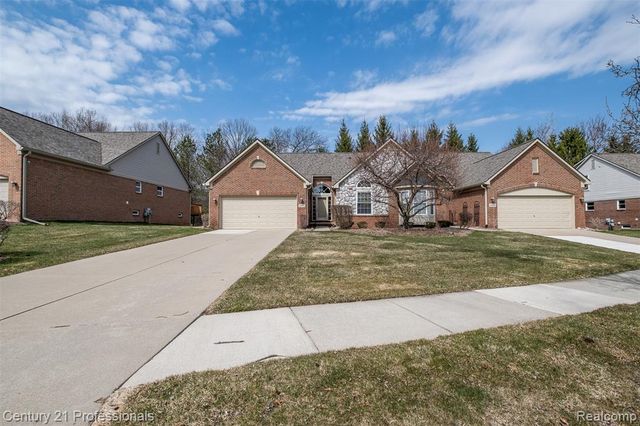 3901 Arbor Drive, Auburn Hills, MI 48326