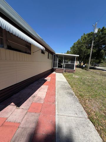 1106 NE 31st Terrace, Okeechobee, FL 34972