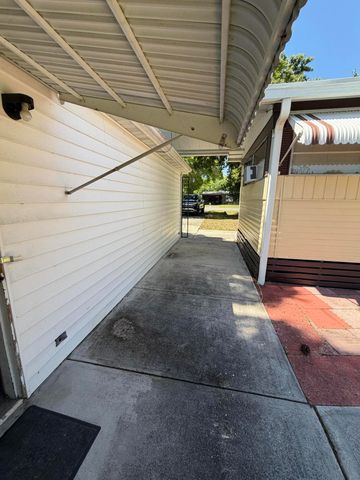 1106 NE 31st Terrace, Okeechobee, FL 34972