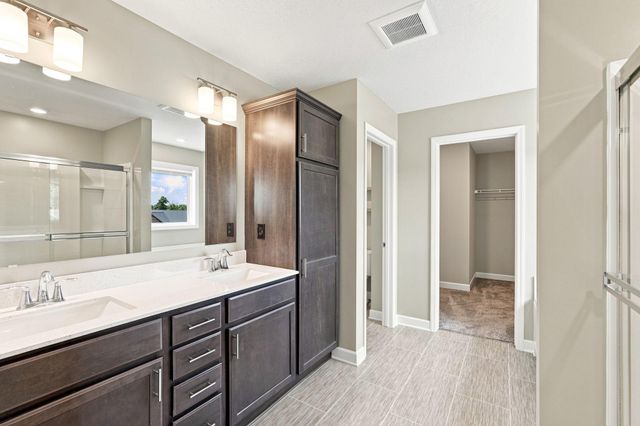 1497 Summit Court, Stillwater, MN 55082