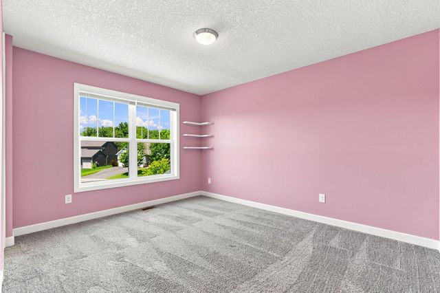 1497 Summit Court, Stillwater, MN 55082
