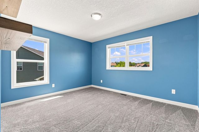 1497 Summit Court, Stillwater, MN 55082