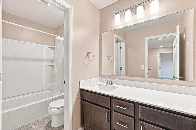 1497 Summit Court, Stillwater, MN 55082