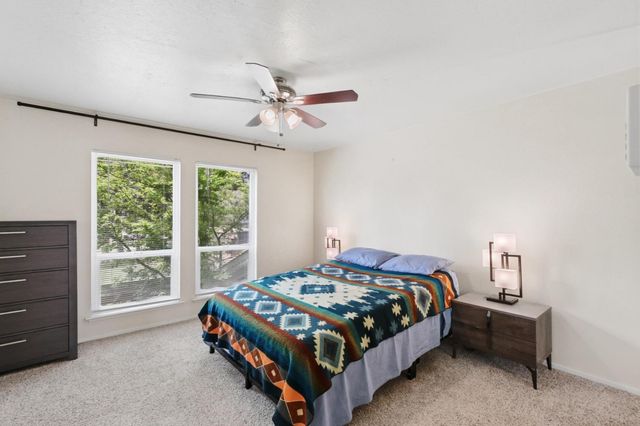 428 Safflower Pl, West Sacramento, CA 95691