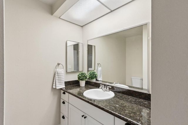 428 Safflower Pl, West Sacramento, CA 95691