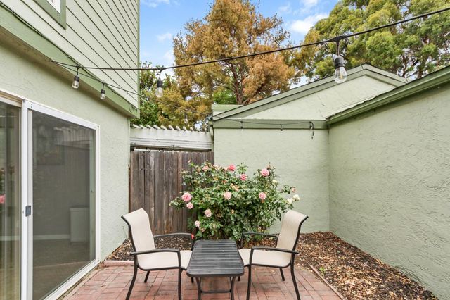 428 Safflower Pl, West Sacramento, CA 95691