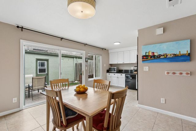 428 Safflower Pl, West Sacramento, CA 95691