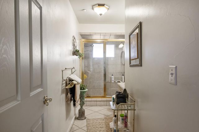 4924 N Arthur Avenue, Fresno, CA 93705