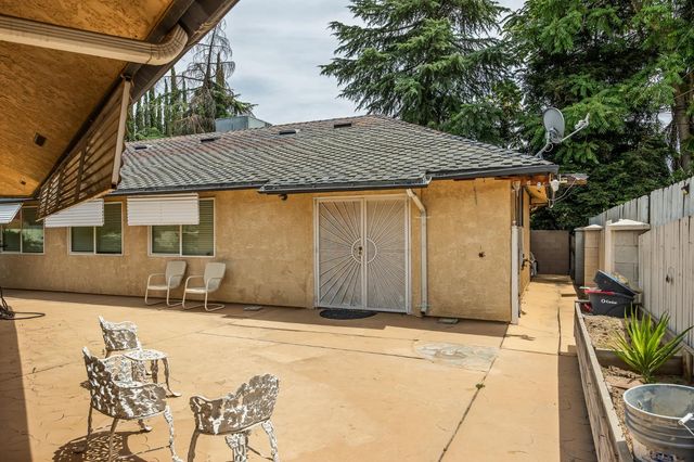 4924 N Arthur Avenue, Fresno, CA 93705