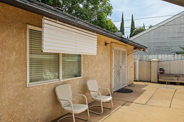 4924 N Arthur Avenue, Fresno, CA 93705