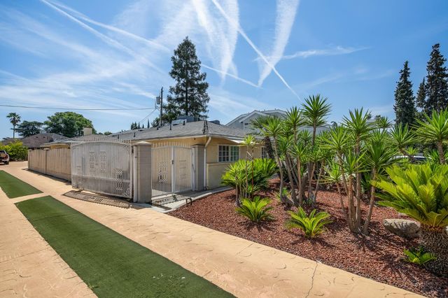 4924 N Arthur Avenue, Fresno, CA 93705