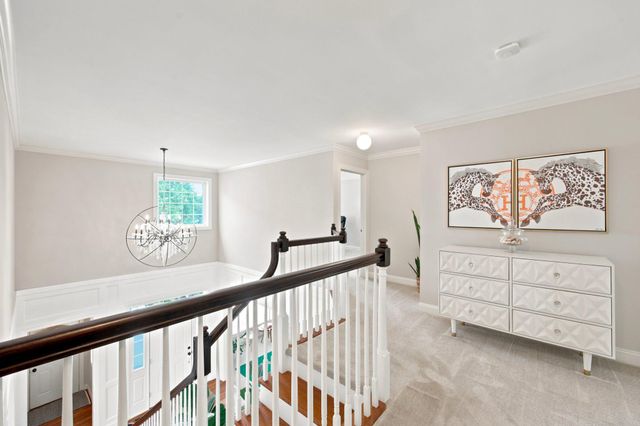 322 WAYNEBROOK DR, Chester Springs, PA 19425