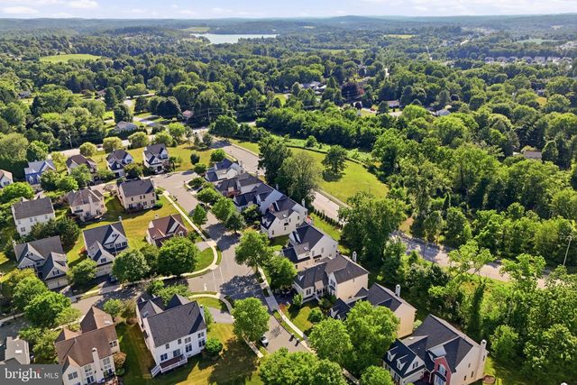 322 WAYNEBROOK DR, Chester Springs, PA 19425