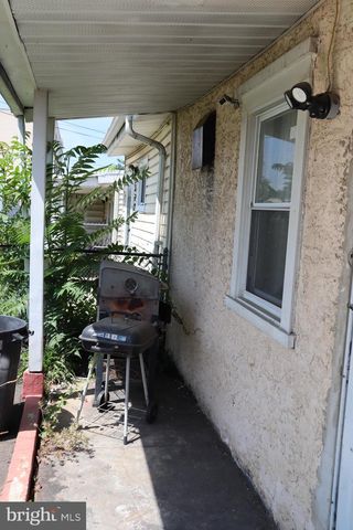 1219 W 7TH ST, Chester, PA 19013