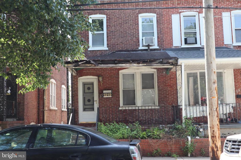 1219 W 7TH ST, Chester, PA 19013
