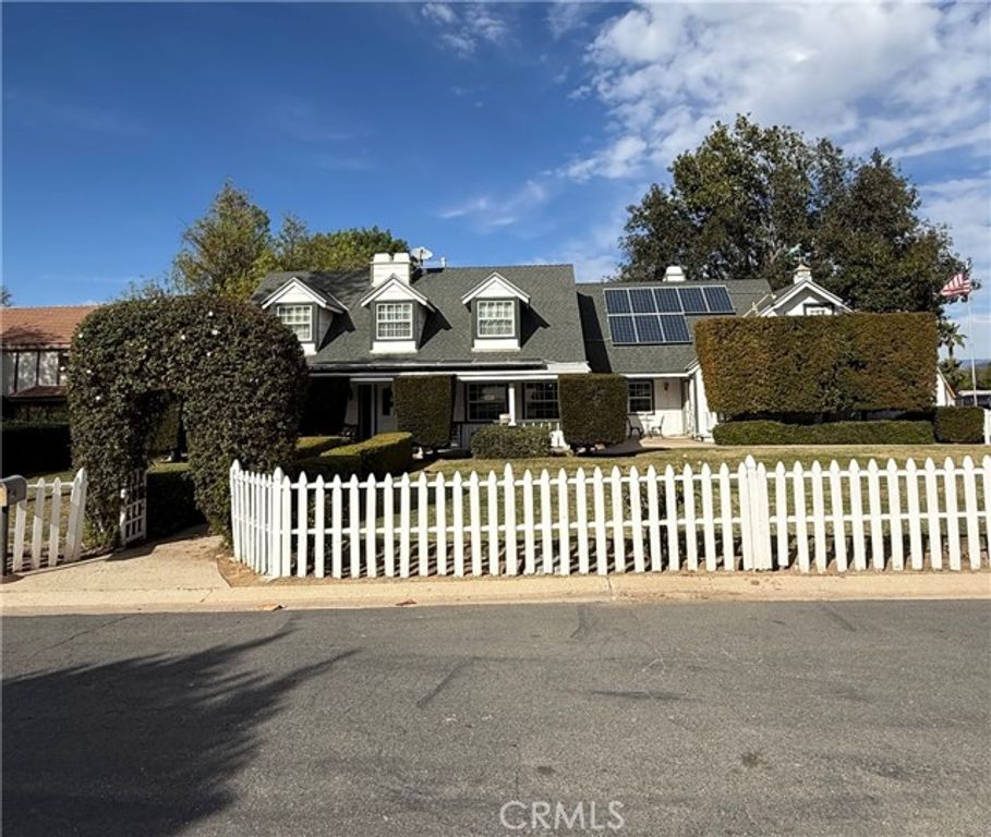 17438 Sunset View, Riverside, CA 92504