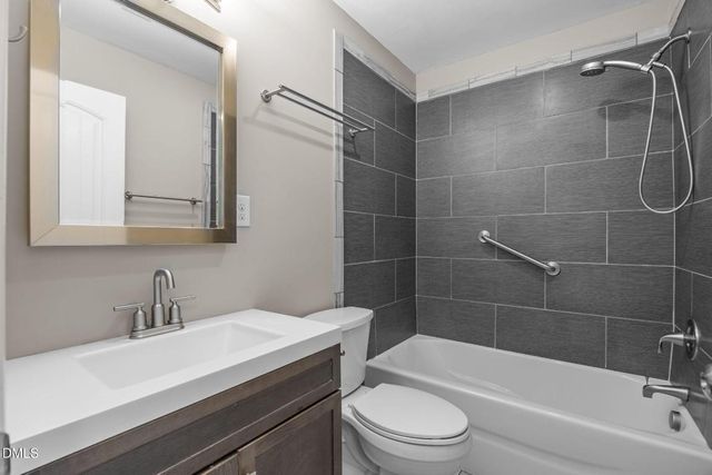 1130 Schaub Drive J, Raleigh, NC 27606