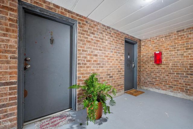 1130 Schaub Drive J, Raleigh, NC 27606