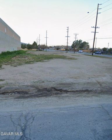 38773 E 9th Street, Palmdale, CA 93550