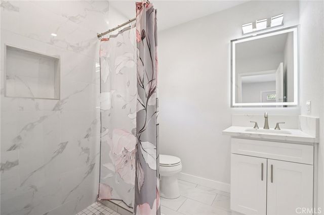 11034 Scoville, Sunland, CA 91040